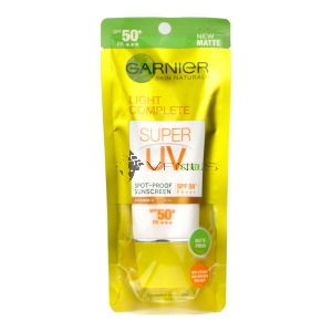 Garnier Light Complete Super UV Matte Sunscreen SPF50+ PA+++ 30ml