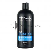 TRESemme Rich Moisture Shampoo 900ml
